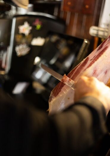 La Cava de Illán — cocina tradicional española en el centro de Madrid