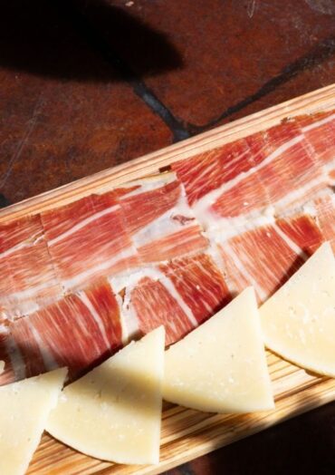 La Cava de Illán — cocina tradicional española en el centro de Madrid
