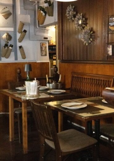 Cocina tradicional madrileña en La Cava de Illán desde 1988